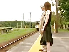 Япондар ярата метро станцияһынан f70...